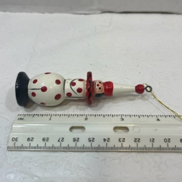 VTG Wooden Circus Clown Christmas Ornament Avon Gift Collection 4" - Picture 4 of 9